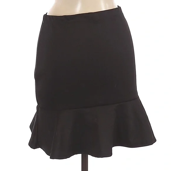 Black Mini Skirt M - Picture 2 of 2